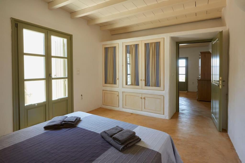Ochre Dream, Beach Front & Sunset Villa Naousa Εξωτερικό φωτογραφία